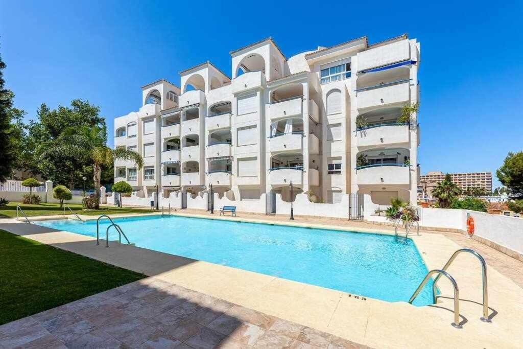 797 Holiday Rentals- Hermoso Apartamento Para 4 En Benalmádena Εξωτερικό φωτογραφία