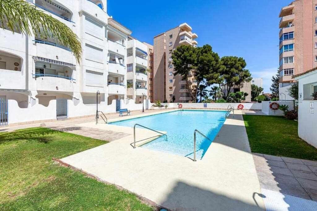 797 Holiday Rentals- Hermoso Apartamento Para 4 En Benalmádena Εξωτερικό φωτογραφία